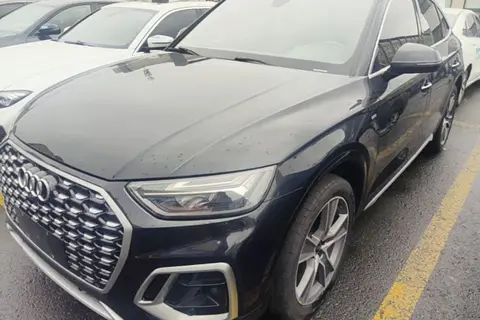 Audi Q5L Sportback 2021