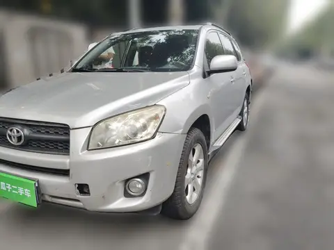 Toyota RAV4 2010