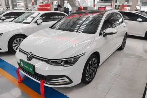 Volkswagen Golf 2023