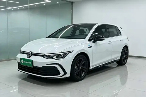 Volkswagen Golf 2024