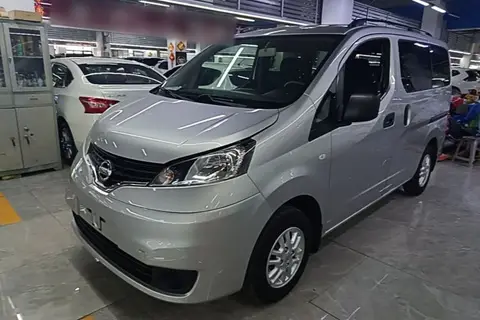 Nissan NV200 2014