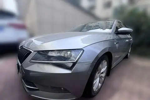 Skoda Superb 2016