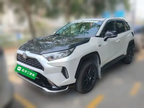 Toyota RAV4 2021