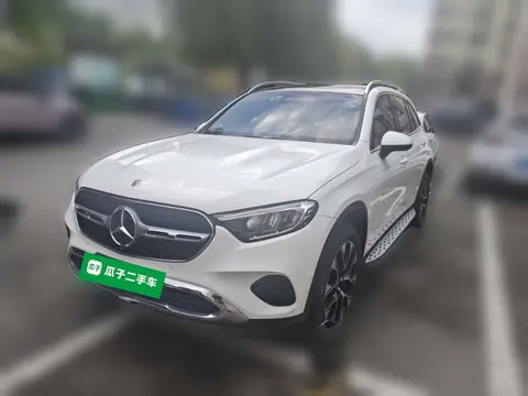 Mercedes-Benz GLC 2023