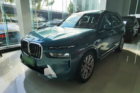 BMW X7 2022