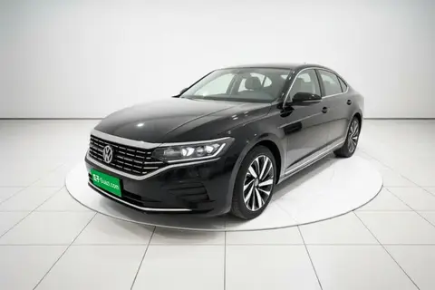 Volkswagen Passat 2023