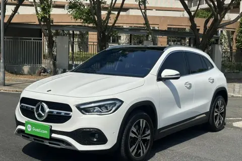 Mercedes-Benz GLA 2023