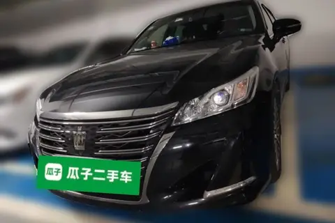 Toyota Crown 2018