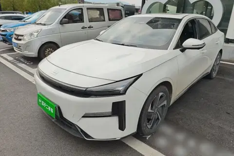 Geely Galaxy L6 2024