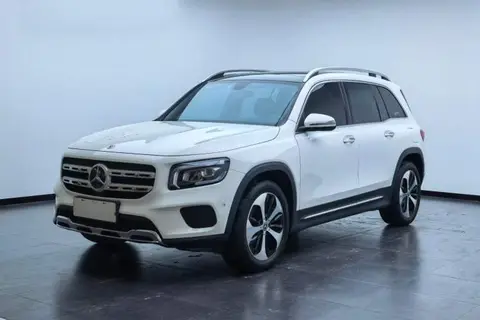 Mercedes-Benz GLB 2023
