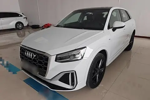 Audi Q2L 2021