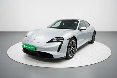 Porsche Taycan 2023