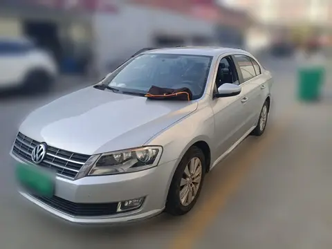 Volkswagen Lavida 2014