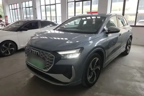 Audi Q4 e-tron 2024