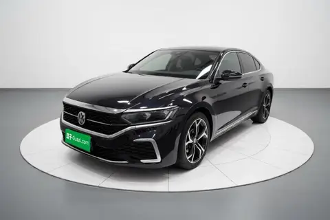 Volkswagen Passat 2024