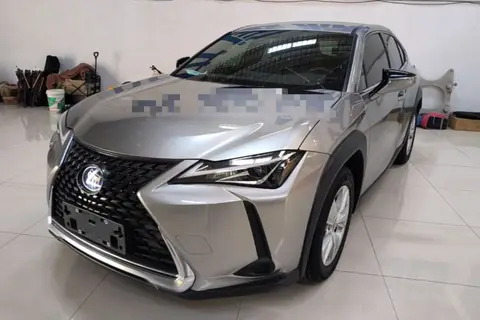 Lexus UX 2021