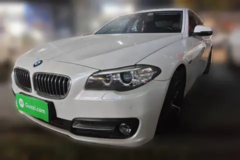 BMW 5 Series 2015 — фото 1