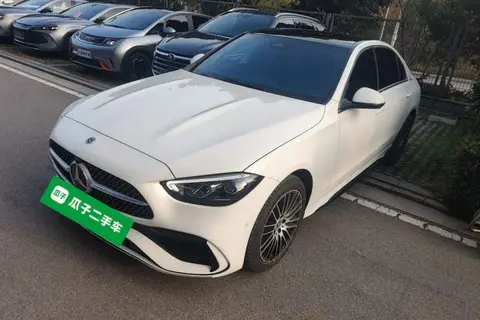 Mercedes-Benz C-Class 2025