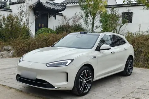 AITO M5 2025