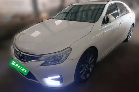 Toyota Reiz 2016