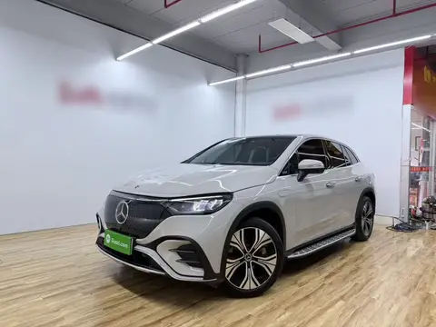 Mercedes-Benz EQE SUV 2023