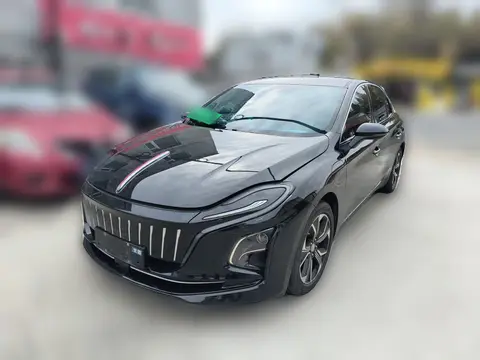 Hongqi E-QM5 2023
