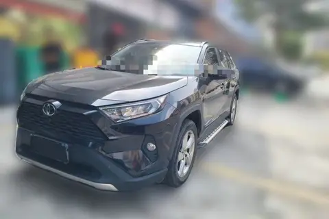 Toyota RAV4 2021