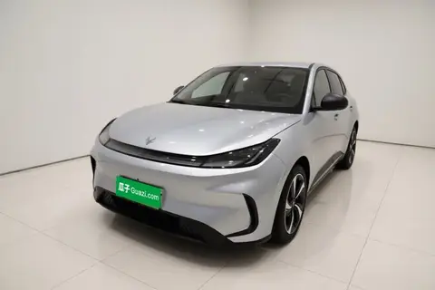 ARCFOX T1 2025