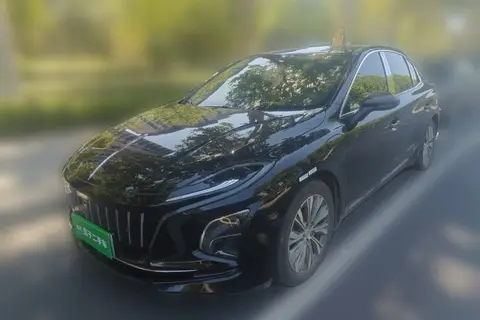 Hongqi E-QM5 2024