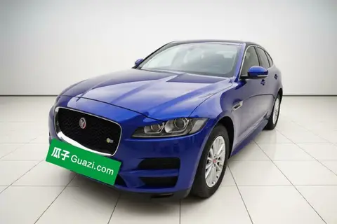 Jaguar F-PACE 2017