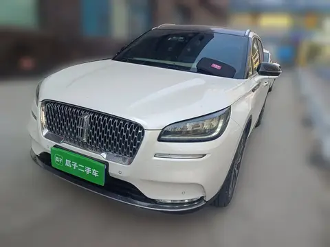 Lincoln Corsair 2021
