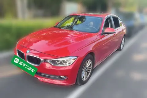 BMW 3 Series BMW 320Li, red, 2.0L, 135 hp 2014