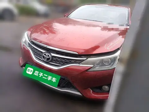 Toyota Reiz 2013