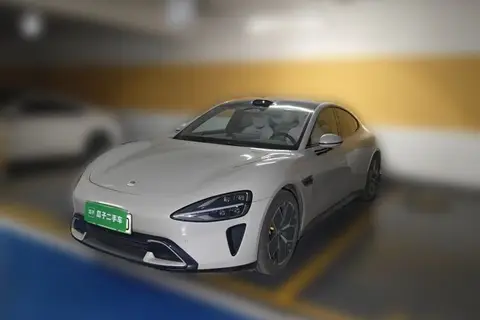 Xiaomi SU7 2024
