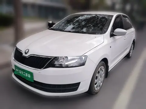 Skoda Rapid Spaceback 2016