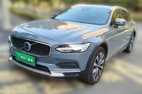 Volvo V90 2022