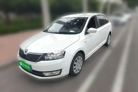 Skoda Rapid Spaceback 2015