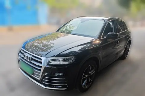 Audi Q5L 2019