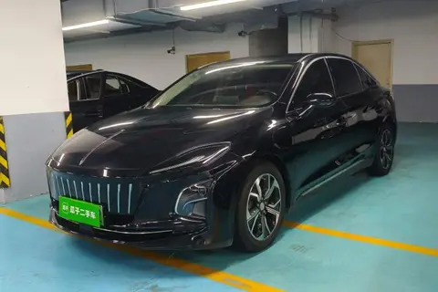 Hongqi E-QM5 2021