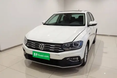 Volkswagen C-TREK 2017