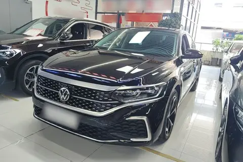 Volkswagen Passat 2023