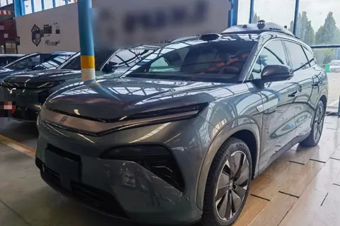 BYD Tang L 2025