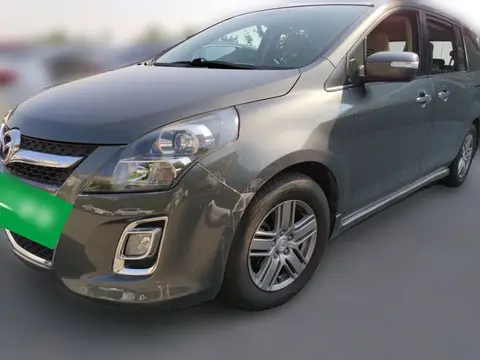 Mazda 8 2011