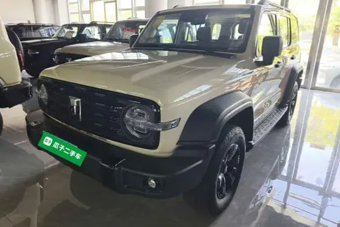TANK 300 2025