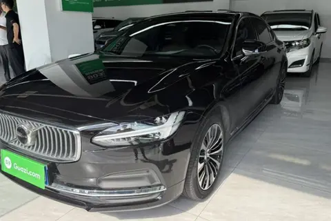 Volvo S90 2024
