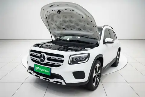 Mercedes-Benz GLB 2021