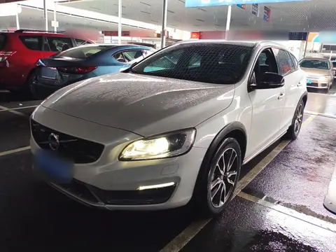 Volvo V60 2015