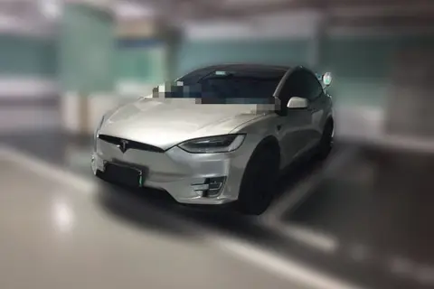 Tesla Model X 2017
