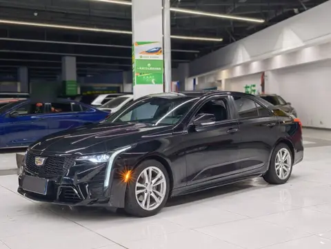 Cadillac CT4 2022