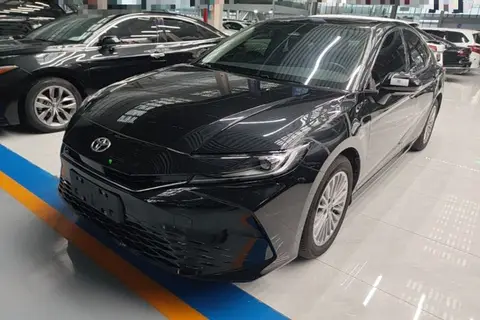 Toyota Camry 2025